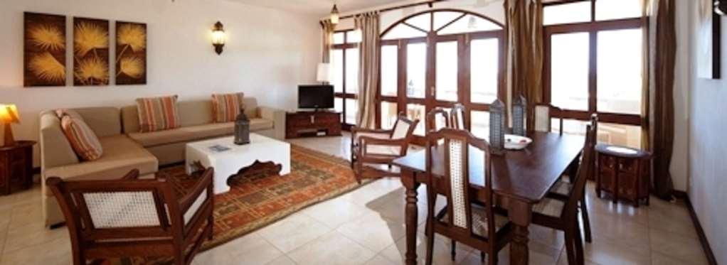 Lantana Galu Beach Diani Beach Bilik gambar