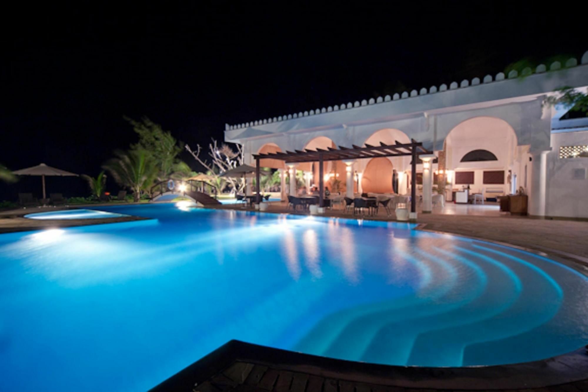 Lantana Galu Beach Diani Beach Luaran gambar